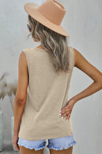 Load image into Gallery viewer, Quarter-Snap Scoop Neck Tank