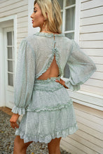 Load image into Gallery viewer, Floral Frill Trim Plunge Flounce Sleeve Dress