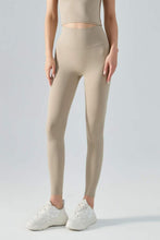 Load image into Gallery viewer, Wide Waistband Active Leggings