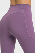 Load image into Gallery viewer, V-Waist Yoga Leggings with Pockets