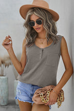 Load image into Gallery viewer, Quarter-Snap Scoop Neck Tank