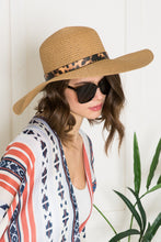 Load image into Gallery viewer, Justin Taylor Printed Belt Sunhat in Beige
